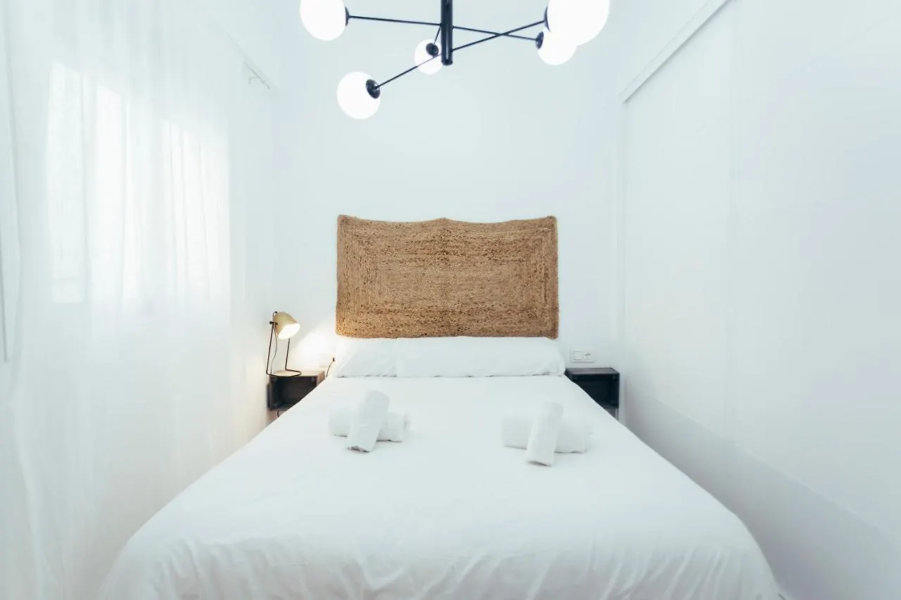 Apartamento Modern With Balcony- 2Bd 2Bth- San Vicente Sevilla España