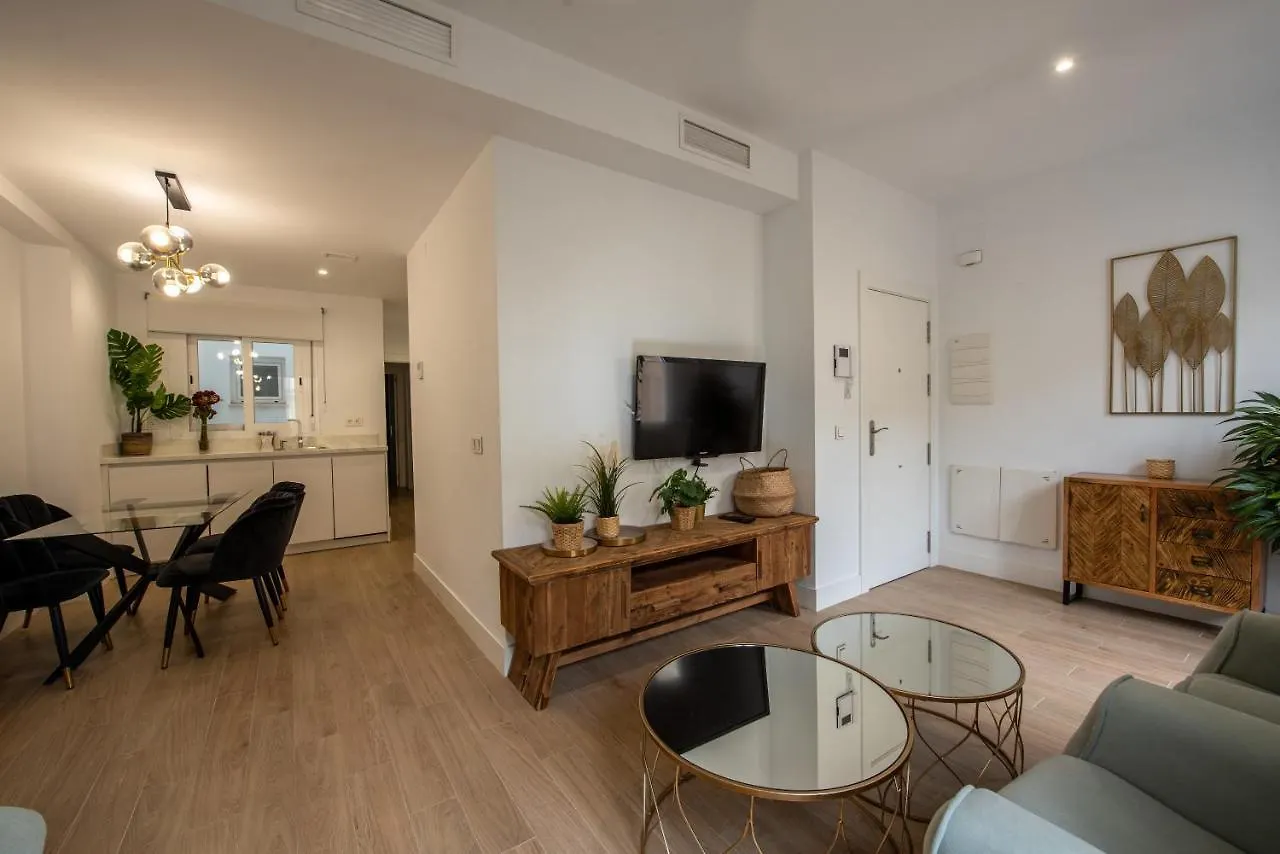 Modern With Balcony- 2Bd 2Bth- San Vicente location